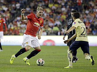 Manchester United to pay tribu...
